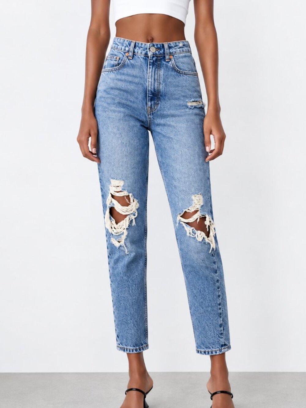 Zara High Waisted Ripped Mom Fit Jean Medium Wash Womens Size 4 Denim Distressed